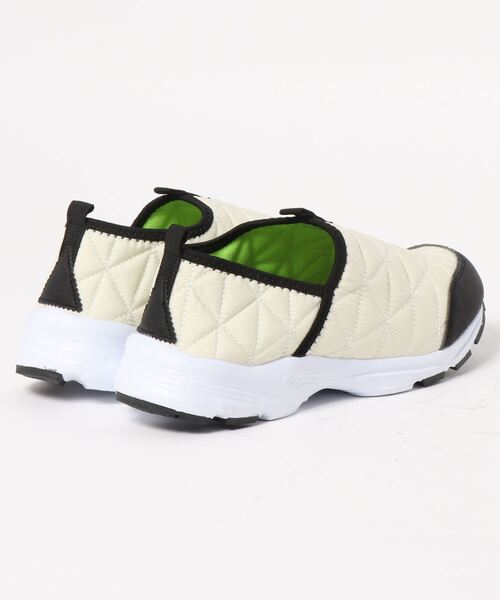 STYLEBLOCK(スタイルブロック)の「撥水キルティングホワイトソール2WAYシューズ(スニーカー・メンズ・カーキ/ベージュ/ブラック・25.0cm/25.5cm/26.5cm/26.0cm/27.0cm/28.0cm)」の4枚目の写真