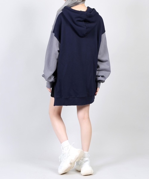 DING（ディング）の「DING/アシンメトリーバイカラーパーカー（パーカー・レディース・ベージュ/グレー・FREE）」の5枚目の写真