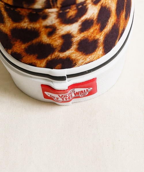 VANS(バンズ)の「VANS ヴァンズ / ERA (LEOPARD) BLACK/TRUE WHITE エラ (レオパード) ローカットスニーカー / VN0A4U393I6(スニーカー・レディース・レオパード・24cm/24.5cm/23cm/23.5cm)」の7枚目の写真