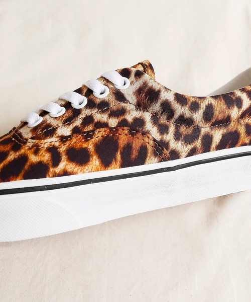 VANS(バンズ)の「VANS ヴァンズ / ERA (LEOPARD) BLACK/TRUE WHITE エラ (レオパード) ローカットスニーカー / VN0A4U393I6(スニーカー・レディース・レオパード・24cm/24.5cm/23cm/23.5cm)」の10枚目の写真