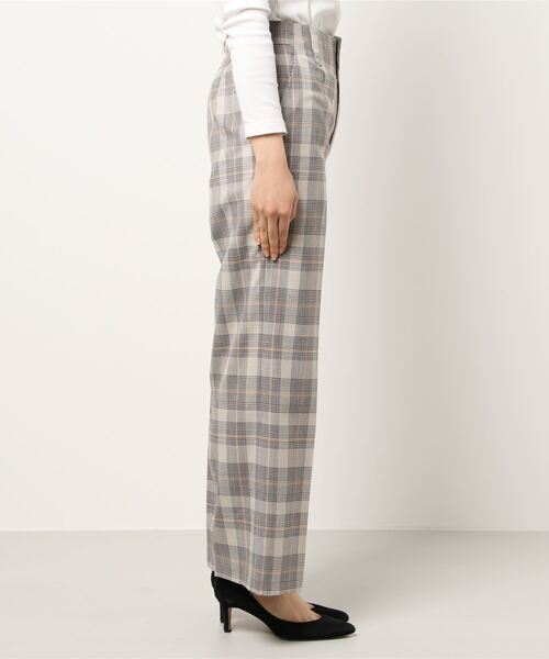 human woman（ヒューマンウーマン）の「先染めチェックパンツ（その他パンツ・レディース・チャコールグレー・MEDIUM/SMALL）」の2枚目の写真