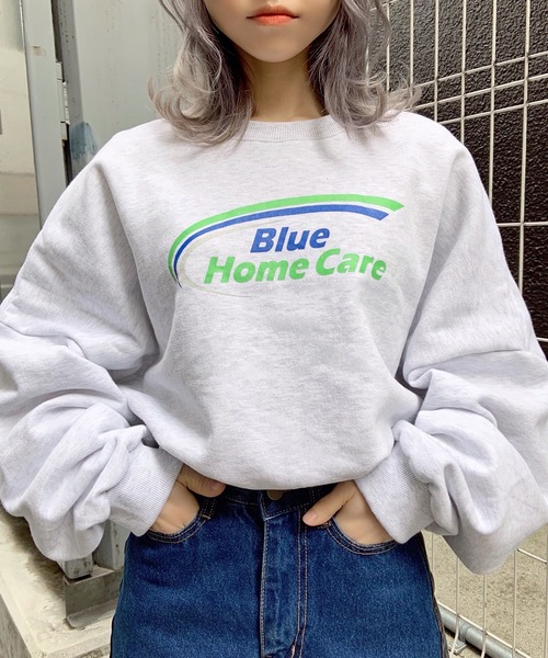 Figments（フィグメンツ）の「クロップドプリントスウェット（スウェット・レディース・ブラック/グレー・FREE）」の2枚目の写真