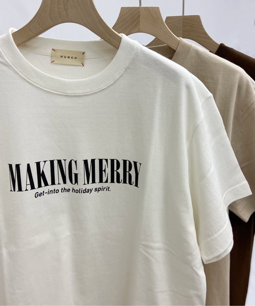 AZUL ENCANTO（アズールエンカント）の「MAKING MERRYオーバーTシャツ（Tシャツ/カットソー・レディース・ダークブラウン/ベージュ/アイボリー・FREE）」の16枚目の写真