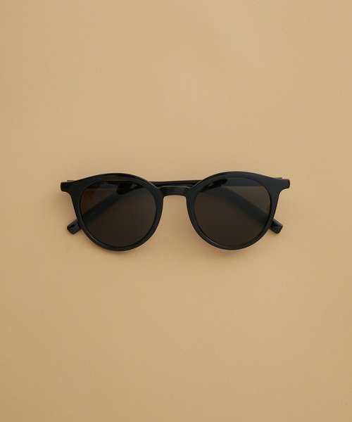 ADAM ET ROPE'（アダムエロペ）の「セルフレームボストンサングラス（サングラス・レディース・チャコールグレー/ライトグレー/ブラック/ベージュ/ピンク系その他2・FREE）」の2枚目の写真