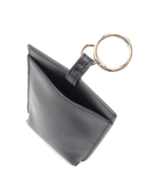 Casselini（キャセリーニ）の「【LE VERNIS/ル・ベルニ】マルチポーチ3set（ショルダーバッグ・レディース・ブラック/アイボリー・FREE）」の3枚目の写真