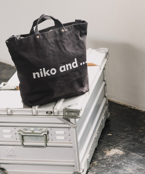 niko and...（ニコアンド）の「[WEB限定]ニコロゴトートバッグ2WAY（トートバッグ・レディース・ホワイト/ブラック・FREE）」の2枚目の写真