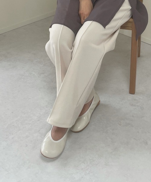 LE MORE（リモア）の「ラウンドパイピングパンプス（バレエシューズ・レディース・ベージュ/ブラウン/アイボリー・S/M/L）」の10枚目の写真