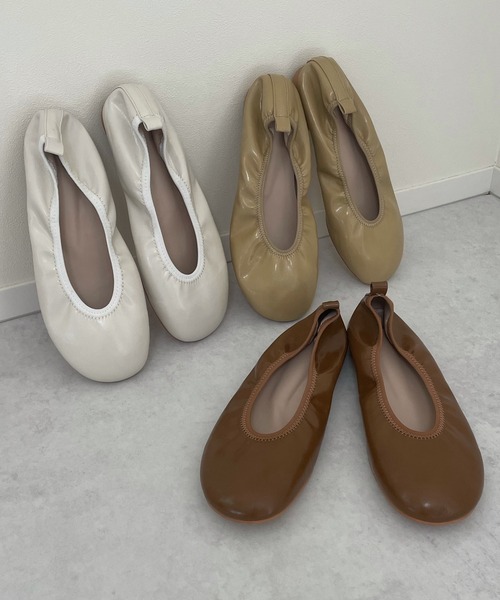 LE MORE（リモア）の「ラウンドパイピングパンプス（バレエシューズ・レディース・ベージュ/ブラウン/アイボリー・S/M/L）」の9枚目の写真