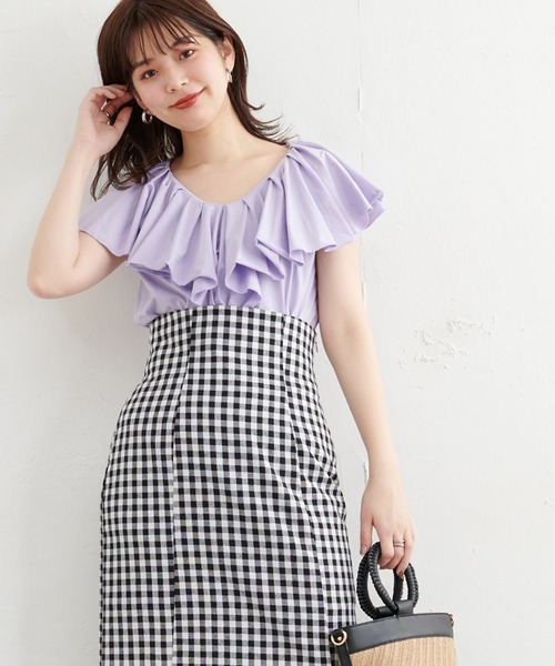 natural couture(ナチュラルクチュール)の「【WEB限定カラー有り】ラッフルフリルT(シャツ/ブラウス・レディース・オフホワイト/ブラウン/ラベンダー/ブラック/ピンク・FREE)」の18枚目の写真