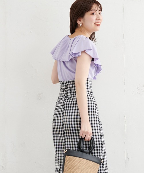 natural couture(ナチュラルクチュール)の「【WEB限定カラー有り】ラッフルフリルT(シャツ/ブラウス・レディース・オフホワイト/ブラウン/ラベンダー/ブラック/ピンク・FREE)」の21枚目の写真