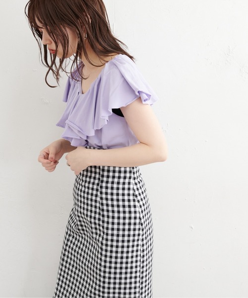 natural couture(ナチュラルクチュール)の「【WEB限定カラー有り】ラッフルフリルT(シャツ/ブラウス・レディース・オフホワイト/ブラウン/ラベンダー/ブラック/ピンク・FREE)」の20枚目の写真