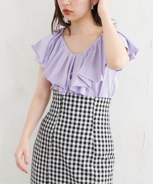 natural couture(ナチュラルクチュール)の「【WEB限定カラー有り】ラッフルフリルT(シャツ/ブラウス・レディース・オフホワイト/ブラウン/ラベンダー/ブラック/ピンク・FREE)」の19枚目の写真