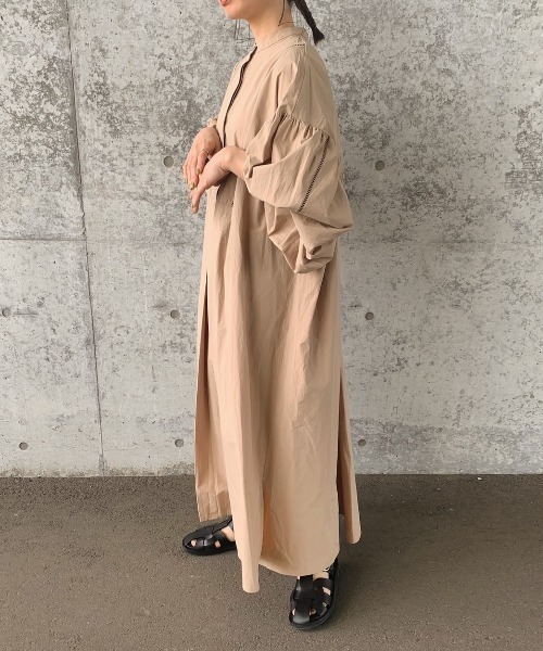 INTER FACTORY(インターファクトリー)の「WEARISTA son - ボリュームスリーブワンピース made in INTER FACTORY(ワンピース・レディース・ホワイト/ベージュ/オリーブ・FREE)」の13枚目の写真