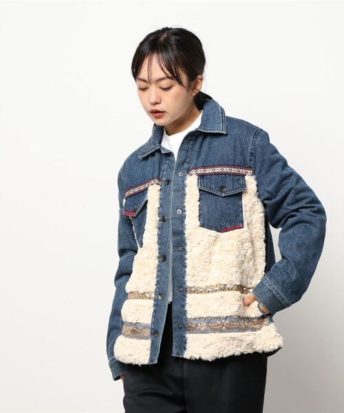 Desigual(デシグアル)の「デニムジャケット INUIT(デニムジャケット・レディース・ブルー・2L/SS/S/M/L)」の7枚目の写真