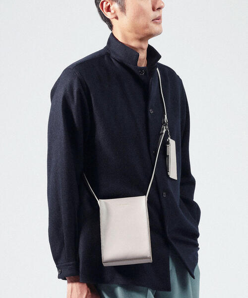 TOMORROWLAND （トゥモローランド）の「TOMORROWLAND リサイクルレザー ショルダーバッグ（ショルダーバッグ・メンズ・ブラック/グレー/ダークブルー・FREE）」の9枚目の写真