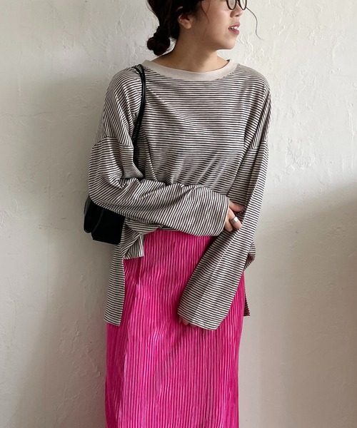 CAPRICIEUX LE'MAGE（カプリシューレマージュ）の「細ボーダーロンT（Tシャツ/カットソー・レディース・ライトベージュ/ネイビー/レッド・FREE）」の5枚目の写真