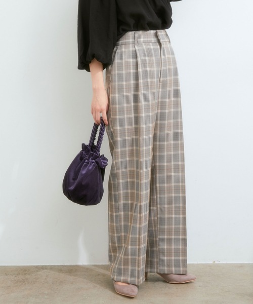 VIS（ビス）の「【セットアップ対応】スタイルアップが叶う。美脚セミワイドパンツ（スラックス・レディース・ベージュ/レンガ/ブラック/グリーン/ベージュ系その他2・L/M/S/SS）」の3枚目の写真