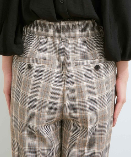 VIS（ビス）の「【セットアップ対応】スタイルアップが叶う。美脚セミワイドパンツ（スラックス・レディース・ベージュ/レンガ/ブラック/グリーン/ベージュ系その他2・L/M/S/SS）」の19枚目の写真