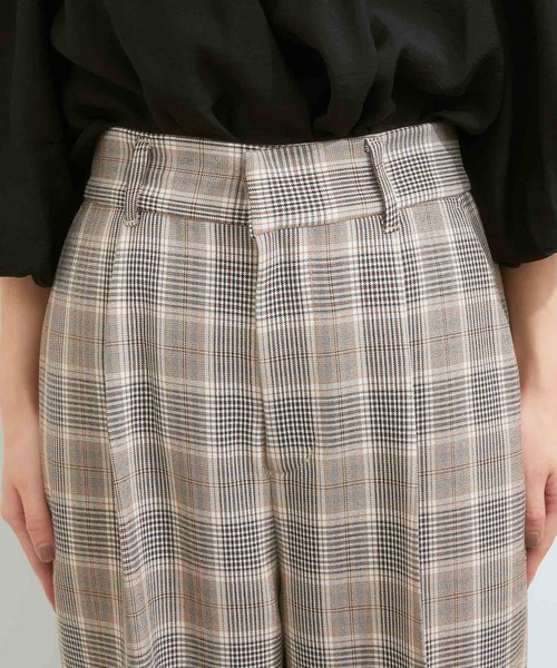 VIS（ビス）の「【セットアップ対応】スタイルアップが叶う。美脚セミワイドパンツ（スラックス・レディース・ベージュ/レンガ/ブラック/グリーン/ベージュ系その他2・L/M/S/SS）」の21枚目の写真