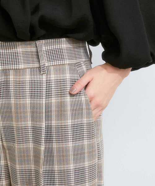 VIS（ビス）の「【セットアップ対応】スタイルアップが叶う。美脚セミワイドパンツ（スラックス・レディース・ベージュ/レンガ/ブラック/グリーン/ベージュ系その他2・L/M/S/SS）」の22枚目の写真