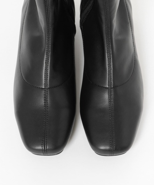 ITEMS URBANRESEARCH（アイテムズ アーバンリサーチ）の「ストレッチスクエアトゥブーツ（ブーツ・レディース・ブラック/ベージュ・MEDIUM/LARGE/SMALL）」の11枚目の写真