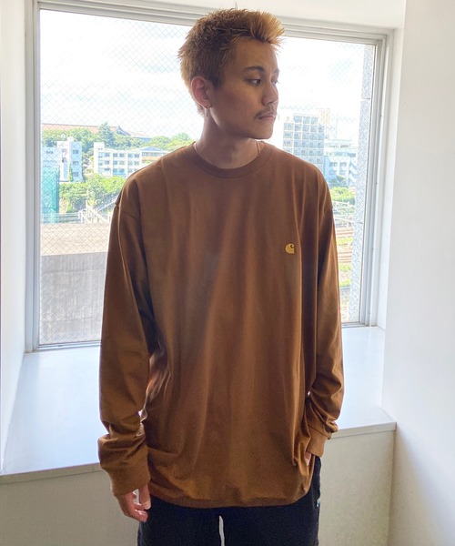 Carhartt WIP（カーハートダブリューアイピー）の「Carhartt WIP/カーハートダブリューアイピー ワンポイント チェイスロンT I026392（Tシャツ/カットソー・メンズ・ブラック/グリーン/ホワイト/ブルー/パープル/ブラウン・XL/L/M/XXL）」の8枚目の写真