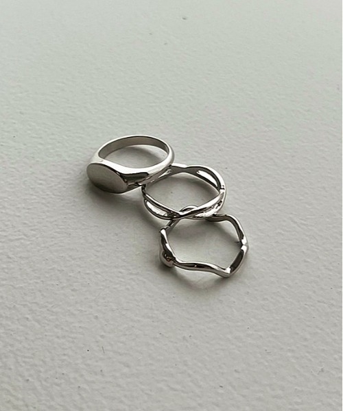 apres jour mignon(アプレジュールミニョン)の「【apresjour mignon×ARIAZ】3SETリング(リング・レディース・ゴールド/シルバー・ONESIZE)」の3枚目の写真