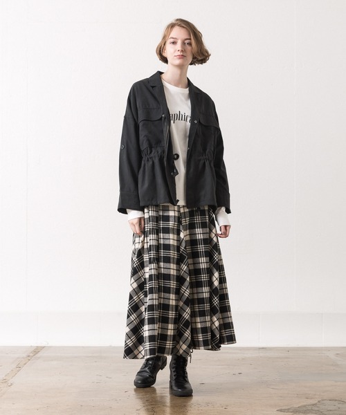 ALLUMER(アリュメール)の「フィブリルミリタリーブルゾン(ミリタリージャケット・レディース・カーキ/ブラック・1)」の9枚目の写真