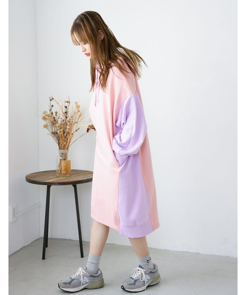 MILKFED.(ミルクフェド)の「PANELED HOODED SWEAT DRESS(ワンピース・レディース・ブラック/ライトピンク/ブルー・ONE SIZE)」の10枚目の写真