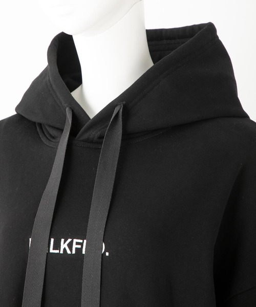 MILKFED.(ミルクフェド)の「PANELED HOODED SWEAT DRESS(ワンピース・レディース・ブラック/ライトピンク/ブルー・ONE SIZE)」の8枚目の写真