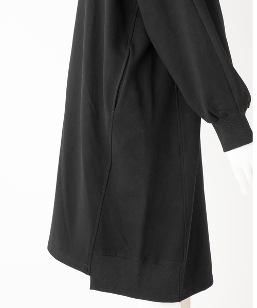 MILKFED.(ミルクフェド)の「PANELED HOODED SWEAT DRESS(ワンピース・レディース・ブラック/ライトピンク/ブルー・ONE SIZE)」の11枚目の写真