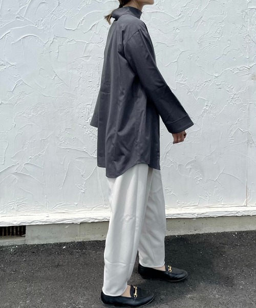 ReNorm(リノーム)の「【YUKIコラボ】2wayスタンドカラーブラウス(シャツ/ブラウス・レディース・オフホワイト/グレー・フリー)」の3枚目の写真