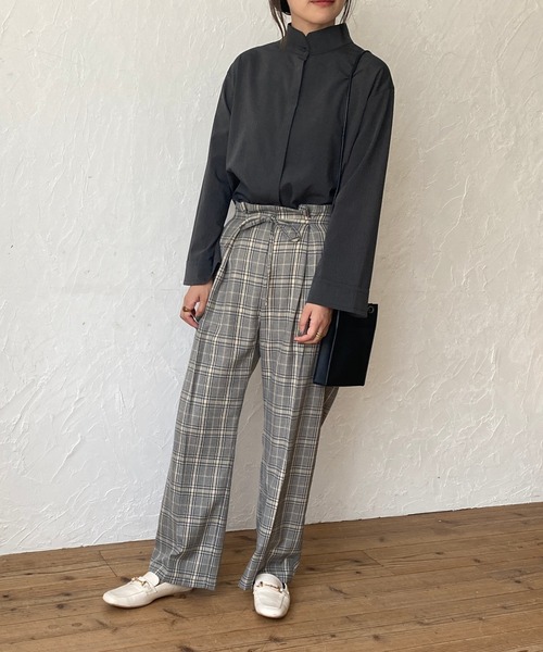 ReNorm(リノーム)の「【YUKIコラボ】2wayスタンドカラーブラウス(シャツ/ブラウス・レディース・オフホワイト/グレー・フリー)」の18枚目の写真