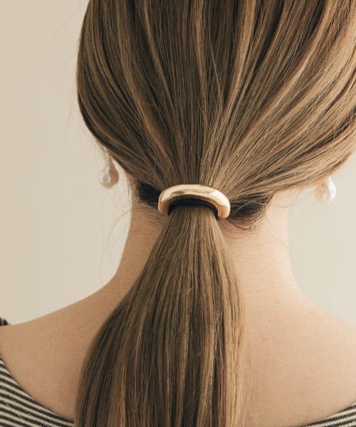 メタルカーブヘアポニー（ヘアゴム）｜SMELLY（スメリー）の