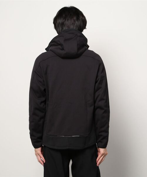 Reebok(リーボック)の「DMX トレーニング マイクロ フリース ジャケット / DMX Training Micro Fleece Jacket(パーカー・メンズ・ブラック・MEDIUM/SMALL/LARGE/X-LARGE/XX-LARGE/XXX-LARGE)」の9枚目の写真