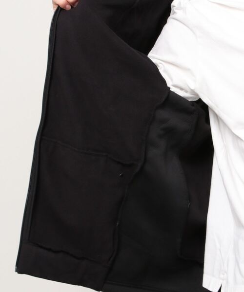 Reebok(リーボック)の「DMX トレーニング マイクロ フリース ジャケット / DMX Training Micro Fleece Jacket(パーカー・メンズ・ブラック・MEDIUM/SMALL/LARGE/X-LARGE/XX-LARGE/XXX-LARGE)」の6枚目の写真