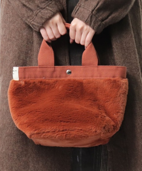 salle de bal（サルデバル）の「senbado / センバドー  ファー ミニョントート フェイクファー SDI（トートバッグ・レディース・その他2/ベージュ/その他1/ピンク/グレー/ブラック/マルーン/カーキ/ブラウン/その他3/グレー系その他・FREE）」の5枚目の写真