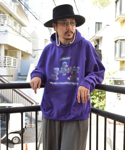 LABRAT(ラブラット)の「Nick Atkins×LABRAT "Alien" Hoodie(パーカー・メンズ・ブラック/パープル・LARGE/X-LARGE)」の3枚目の写真