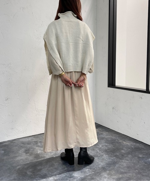 apres jour mignon（アプレジュールミニョン）の「ロールハイネックケーブルベスト【ZOZOTOWN限定アイテム】（ベスト・レディース・ボルドー/アイボリー/ブラック・X-LARGE/フリー）」の6枚目の写真