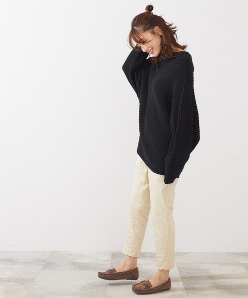 SHOO・LA・RUE(シューラルー)の「◆ドルマンゆるニット(ニット/セーター・レディース・ブラック/ブラウン系4/アイボリー系3/ピンク系・00)」の14枚目の写真
