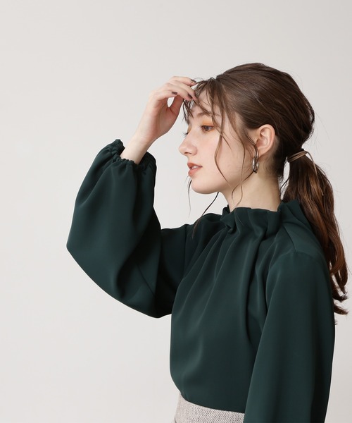 N.（N. Natural Beauty Basic）（エヌエヌナチュラルビューティーベーシック）の「【追加生産】【WEB限定カラー】◆ペーパーバックパフブラウス（シャツ/ブラウス・レディース・ホワイト/ブラック/カーキ/グリーン・MEDIUM）」の8枚目の写真