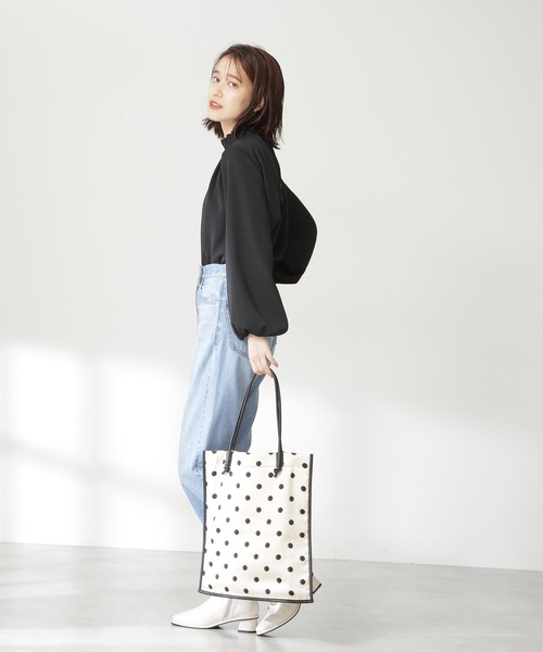 N.（N. Natural Beauty Basic）（エヌエヌナチュラルビューティーベーシック）の「【追加生産】【WEB限定カラー】◆ペーパーバックパフブラウス（シャツ/ブラウス・レディース・ホワイト/ブラック/カーキ/グリーン・MEDIUM）」の17枚目の写真