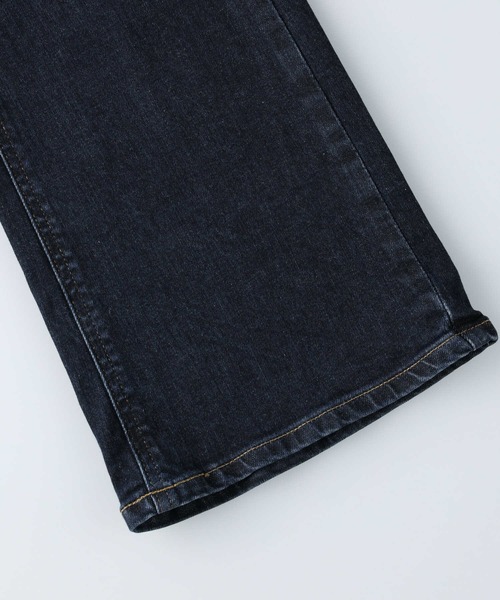 SOMETHING（サムシング）の「【SOMETHING】「LISA」デニムフレアパンツ (フレアシルエット/テンセルストレッチ/脚長効果/カジュアル/きれいめ)（デニムパンツ・レディース・ダークインディゴブルー・29inch/30inch/25inch/26inch/27inch/28inch/31inch）」の9枚目の写真