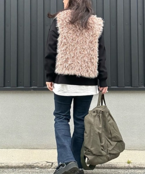 SOMETHING（サムシング）の「【SOMETHING】「LISA」デニムフレアパンツ (フレアシルエット/テンセルストレッチ/脚長効果/カジュアル/きれいめ)（デニムパンツ・レディース・ダークインディゴブルー・29inch/30inch/25inch/26inch/27inch/28inch/31inch）」の13枚目の写真