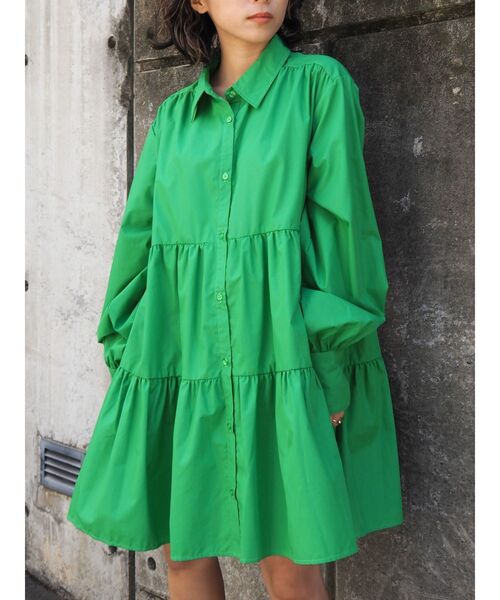EVRIS(エヴリス)の「ティアードミニシャツワンピース(シャツワンピース・レディース・グリーン/ホワイト/ブラック/オレンジ・FREE)」の1枚目の写真