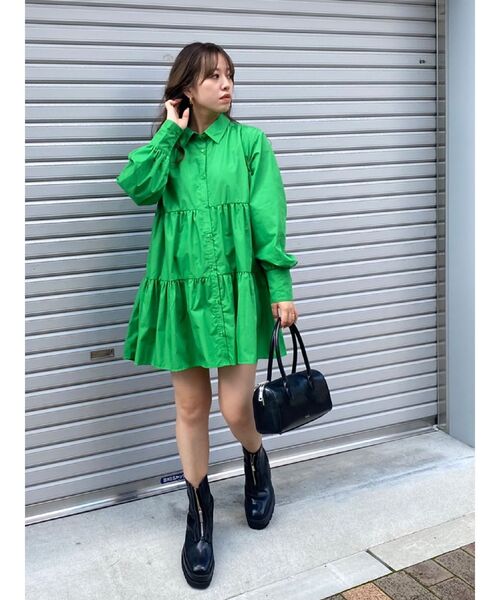 EVRIS(エヴリス)の「ティアードミニシャツワンピース(シャツワンピース・レディース・グリーン/ホワイト/ブラック/オレンジ・FREE)」の10枚目の写真