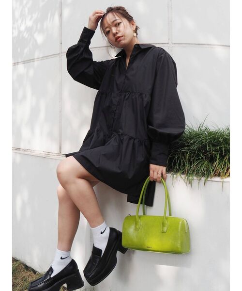 EVRIS(エヴリス)の「ティアードミニシャツワンピース(シャツワンピース・レディース・グリーン/ホワイト/ブラック/オレンジ・FREE)」の12枚目の写真