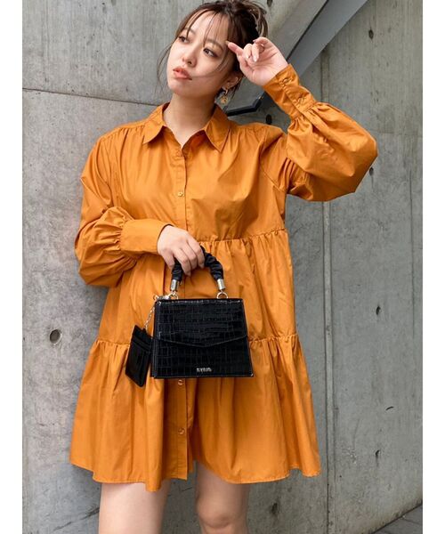 EVRIS(エヴリス)の「ティアードミニシャツワンピース(シャツワンピース・レディース・グリーン/ホワイト/ブラック/オレンジ・FREE)」の13枚目の写真