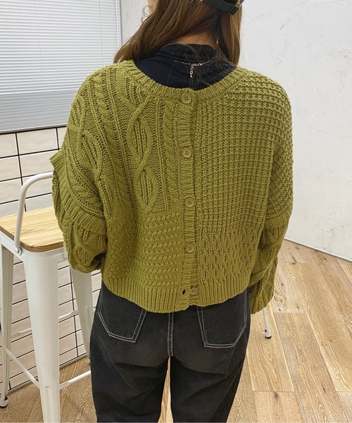 apres jour(アプレジュール)の「マルチwayパッチワークケーブルニット【ZOZOTOWN限定アイテム】(ニット/セーター・レディース・ブラック/グリーン/アイボリー/マスタード/ダークブルー・X-LARGE/フリー)」の9枚目の写真