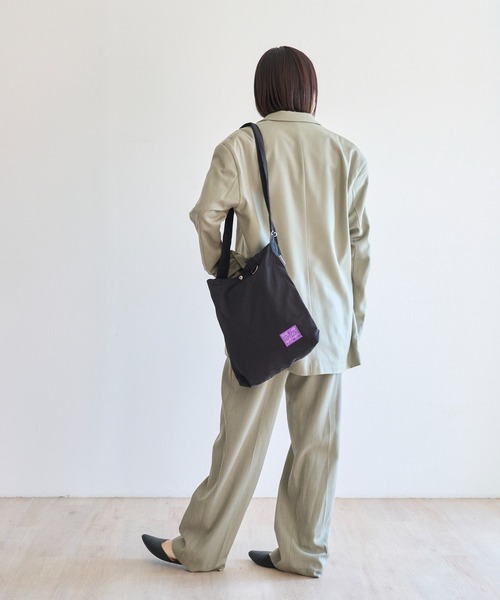 PR01.(ピーアールワン)の「「N/ordinary」CRUMPLE 3WAY SHOULDER BAG (SMALL)(ショルダーバッグ・メンズ・カーキ/パープル/ブラック/ベージュ/イエロー・FREE)」の14枚目の写真